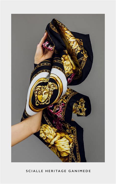 Versace pañuelos y bufandas moda mujer 